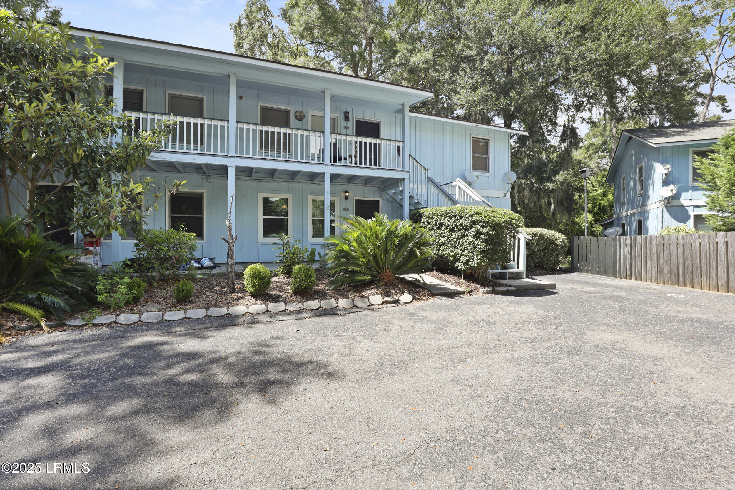 25 Sams Point Road, Unit D1 Beaufort, SC 29907 - Photo 9 of 47 9_1x2a1845