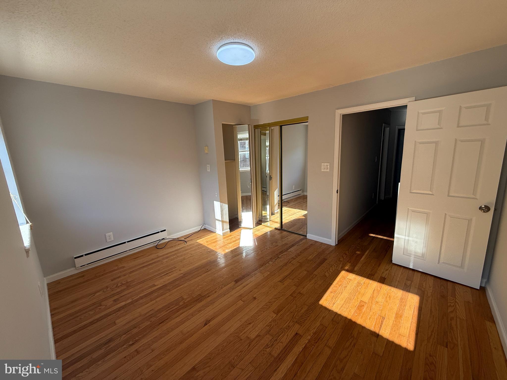 2425 South Warnock Street Philadelphia, PA 19148 - Photo 9 of 19