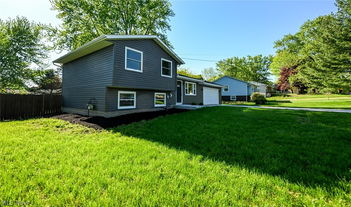 1520 Congress Lake Road Mogadore, OH 44260 - Photo 3 of 49