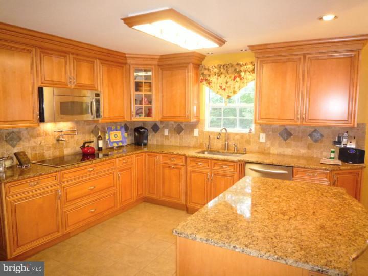 305 Stokes Road Vincentown, NJ 08088 - Photo 12 of 25 Gallery Image 12