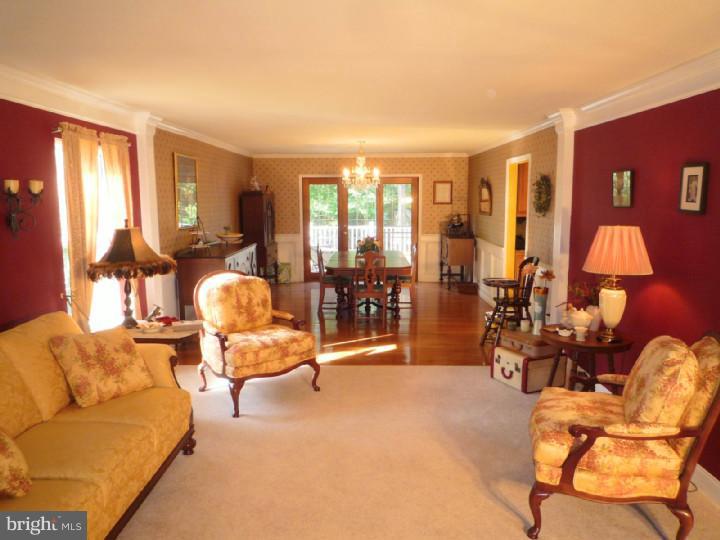 305 Stokes Road Vincentown, NJ 08088 - Photo 7 of 25 Gallery Image 7