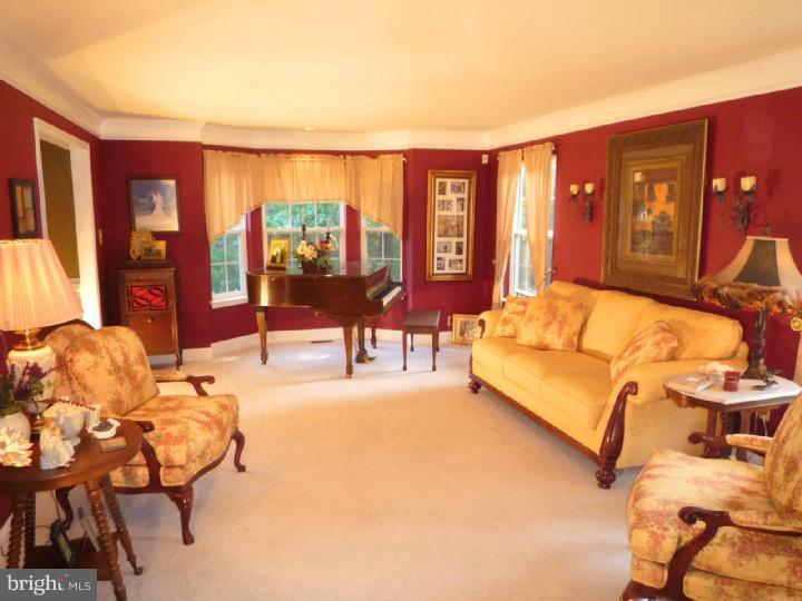 305 Stokes Road Vincentown, NJ 08088 - Photo 10 of 25 Gallery Image 10