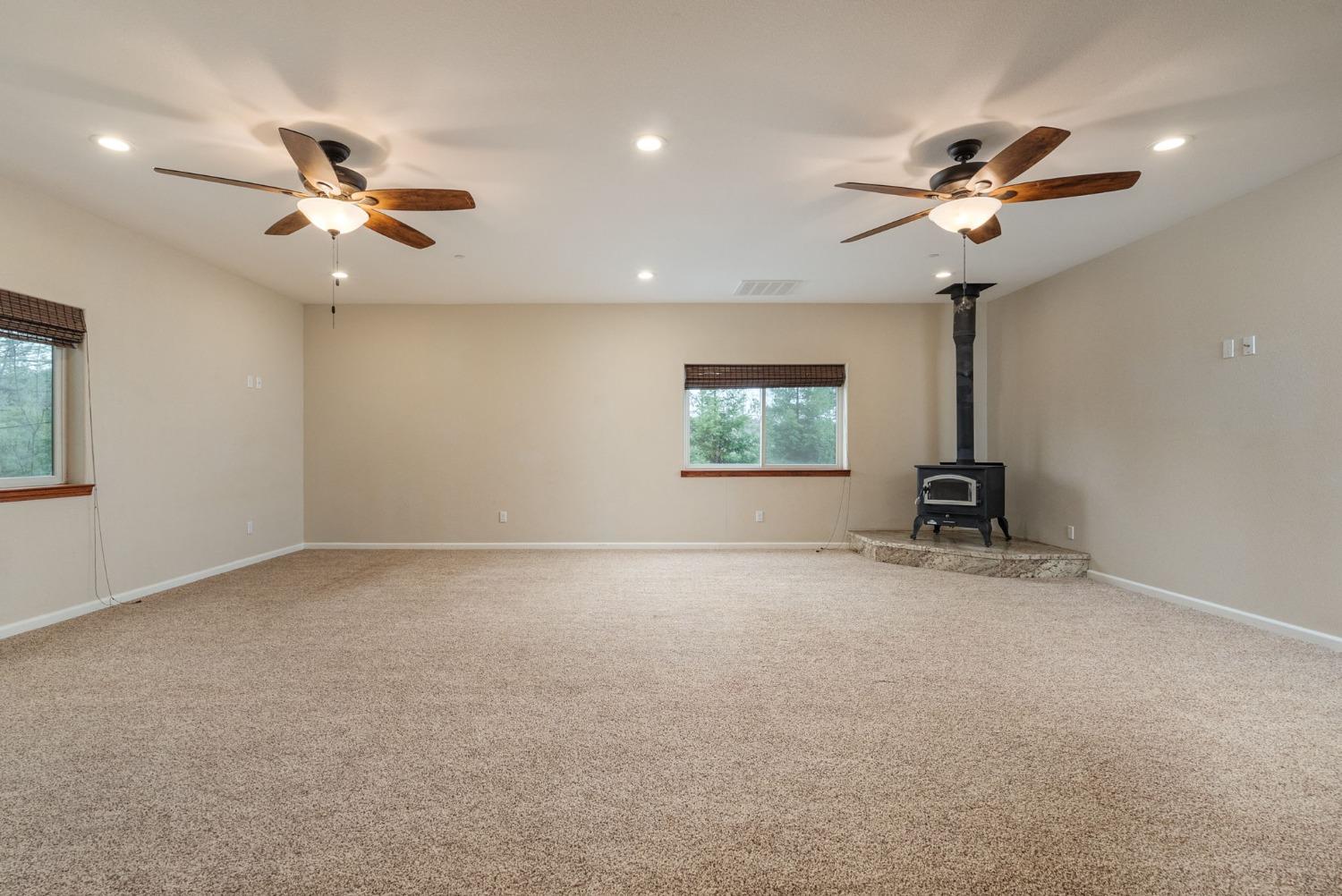 9080 El Dorado Trail Mountain Ranch, CA 95246 - Photo 31 of 44 a view of an empty room