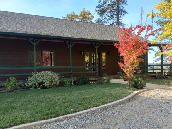 $825,000 | 9080 El Dorado Trail, Mountain Ranch, CA 95246