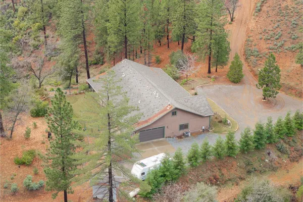 $825,000 | 9080 El Dorado Trail, Mountain Ranch, CA 95246