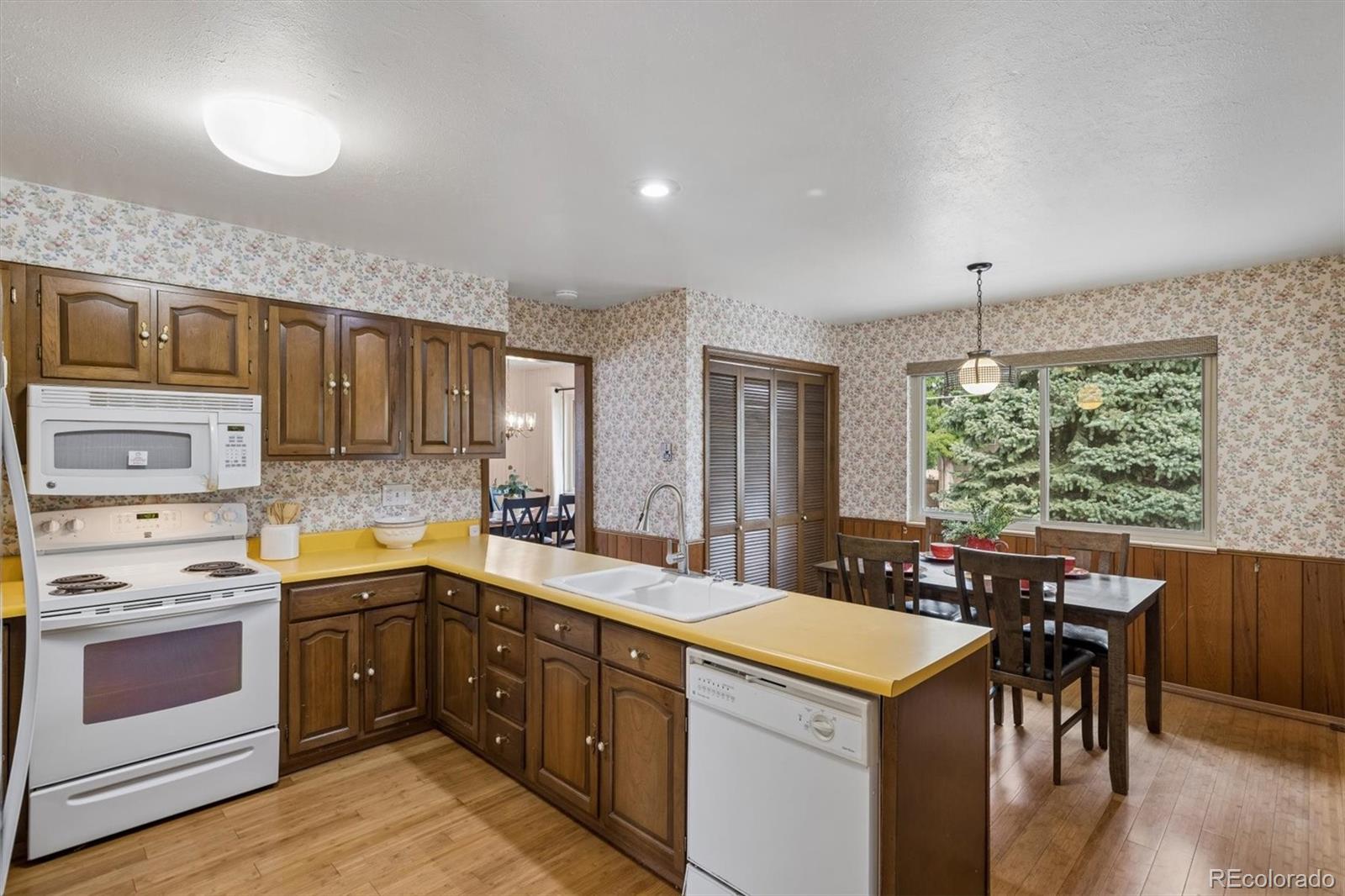 3288 Swadley Street Wheat Ridge, CO 80033 - Photo 10 of 33 Gallery Image 10