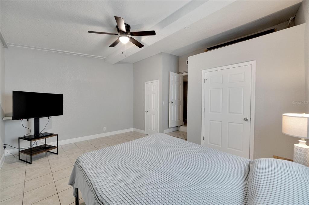 3651 Haines Road North St. Petersburg, FL 33704 - Photo 23 of 53