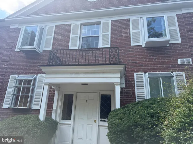 a view of sign board