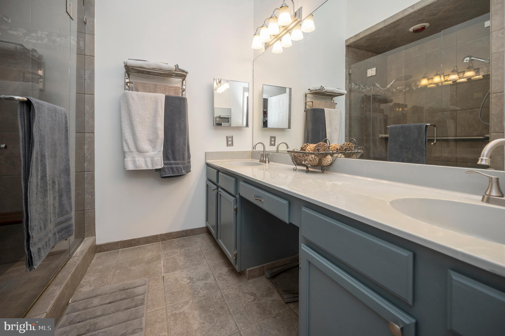 2005 Lakeview Parkway Locust Grove, VA 22508 - Photo 22 of 52 Double sinks...and spacious too!