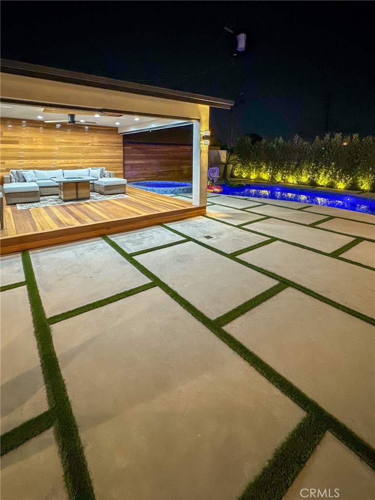 7719 Rhodes Avenue North Hollywood, CA 91605 - Photo 1 of 16 a view of an empty room