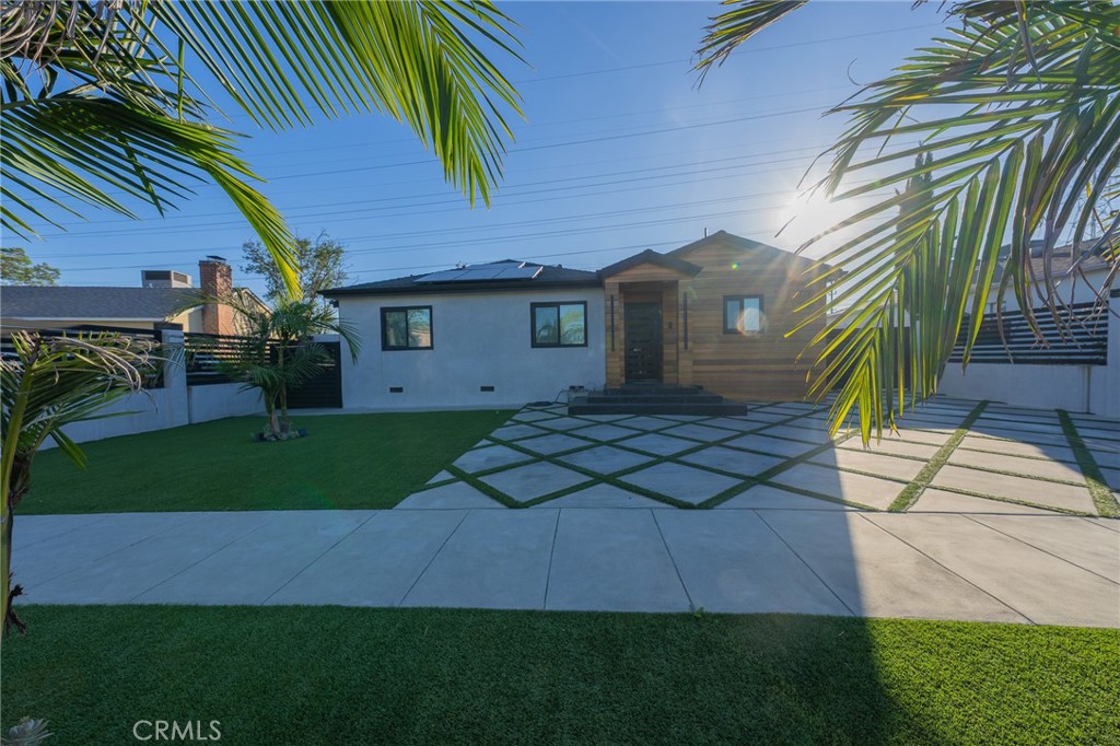 7719 Rhodes Avenue North Hollywood, CA 91605 - Photo 2 of 16 a view of a yard in front of house