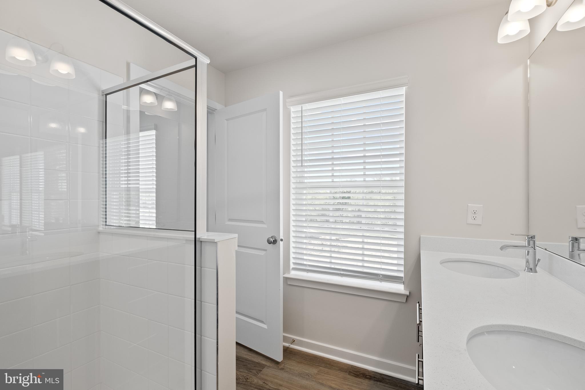 5019 Silver Oak Drive Rosedale, MD 21237 - Photo 31 of 43 a bathroom with a sink and a bathtub