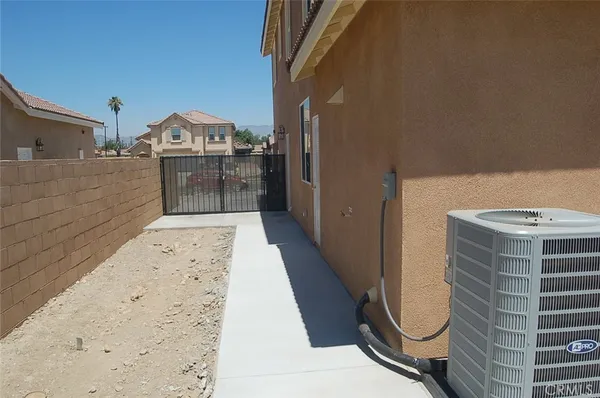 $3,550 | 17565 Owen Street, Unit 1, Fontana, CA 92335