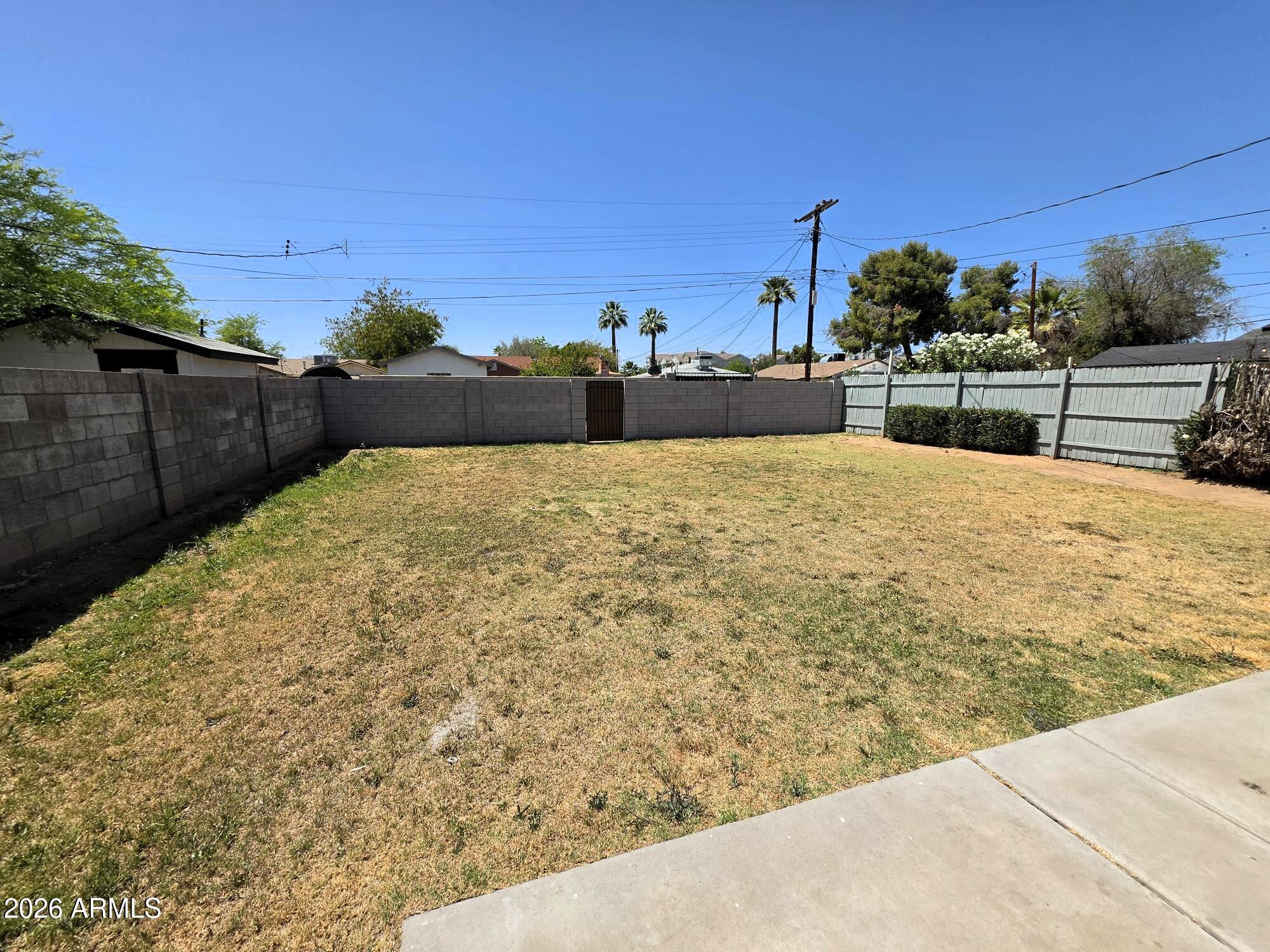4642 North 10th Street Phoenix, AZ 85014 - Photo 16 of 25 Backyard