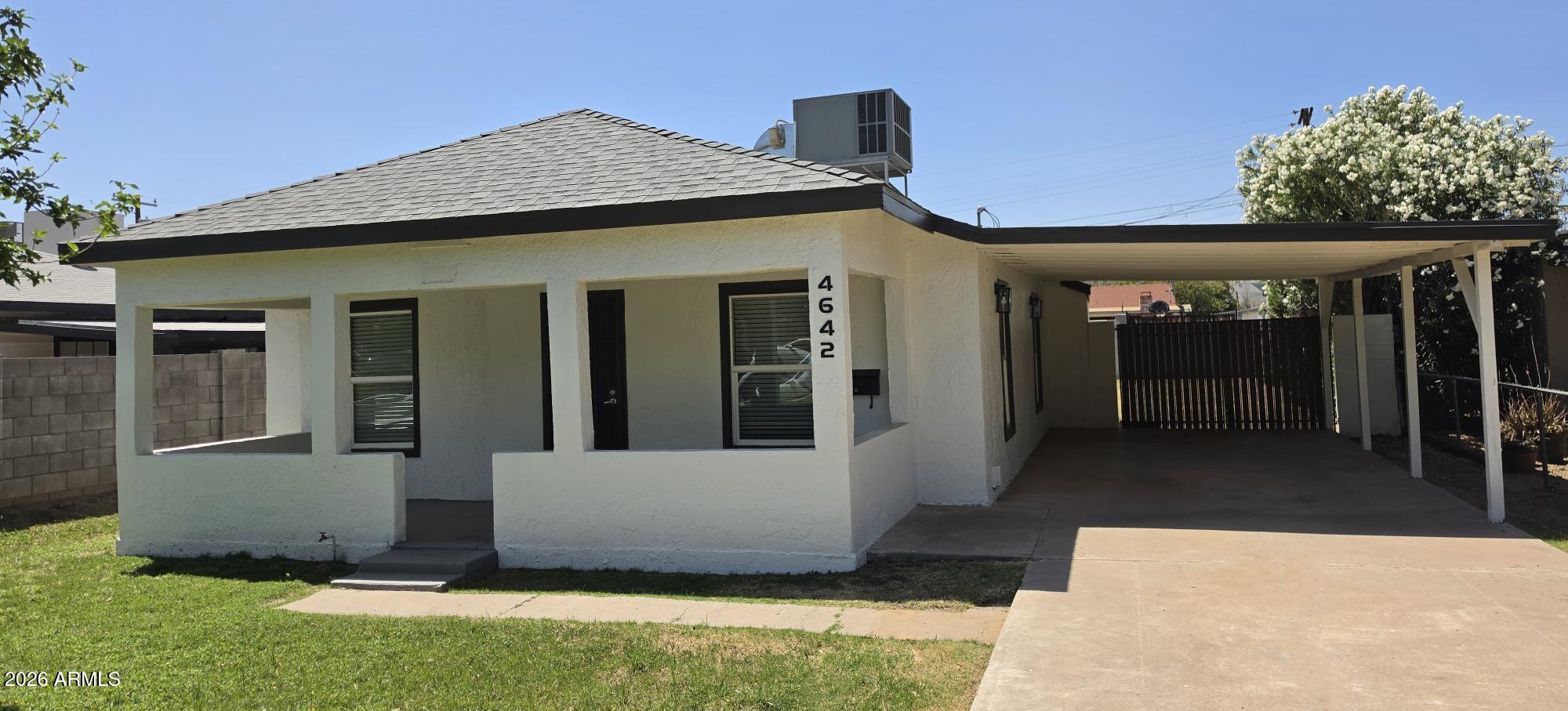 4642 North 10th Street Phoenix, AZ 85014 - Photo 2 of 25 Front view