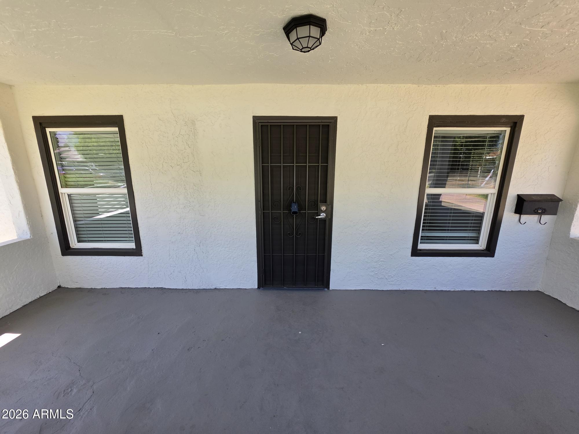 4642 North 10th Street Phoenix, AZ 85014 - Photo 21 of 25 Front porch
