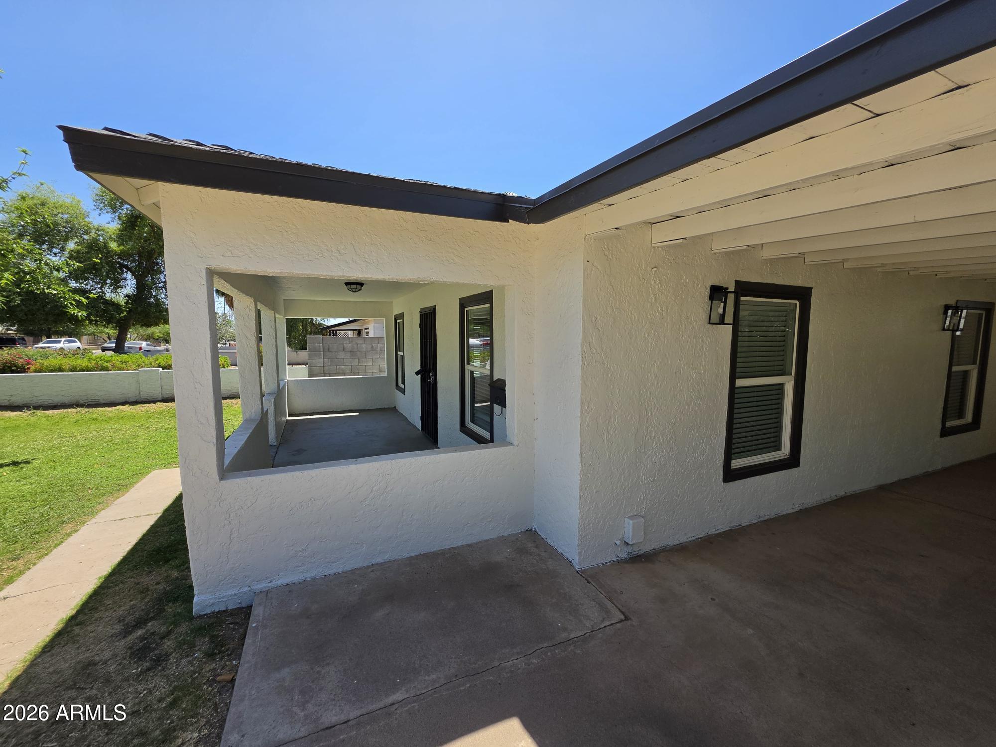 4642 North 10th Street Phoenix, AZ 85014 - Photo 23 of 25 Front corner