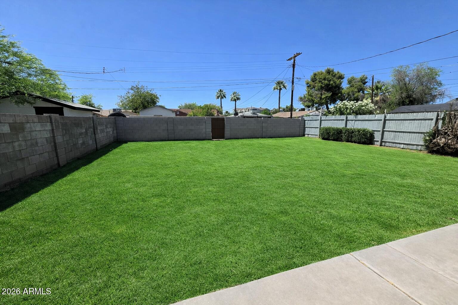 4642 North 10th Street Phoenix, AZ 85014 - Photo 3 of 25 Ai back yard