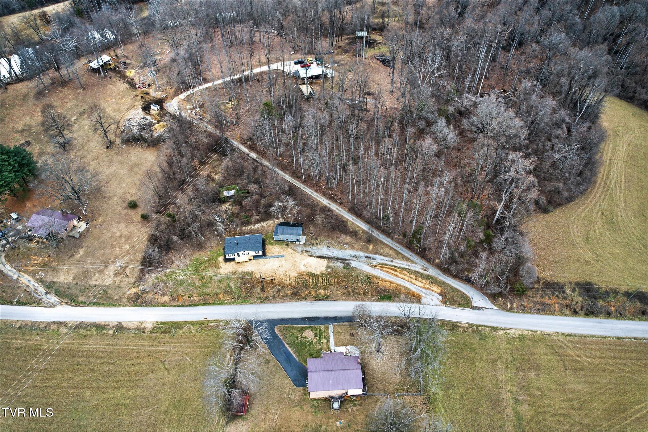 10657 Oak Grove Road Bristol, VA 24202 - Photo 35 of 46 42-10657-Oak-Grove-Rd-Bristol-VA-24202-W