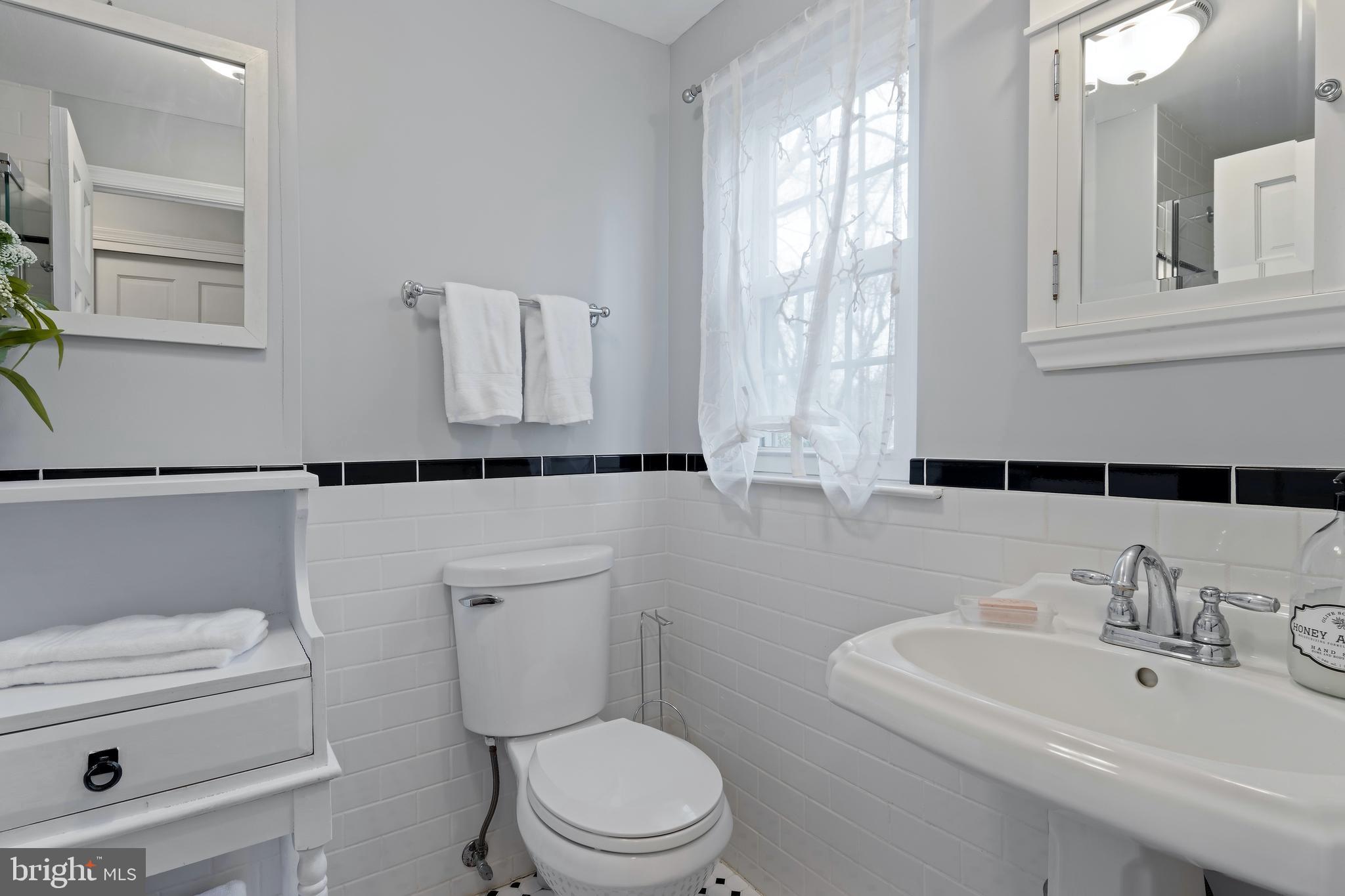 413 Conestoga Road Wayne, PA 19087 - Photo 25 of 38 Main Bathroom with Shower