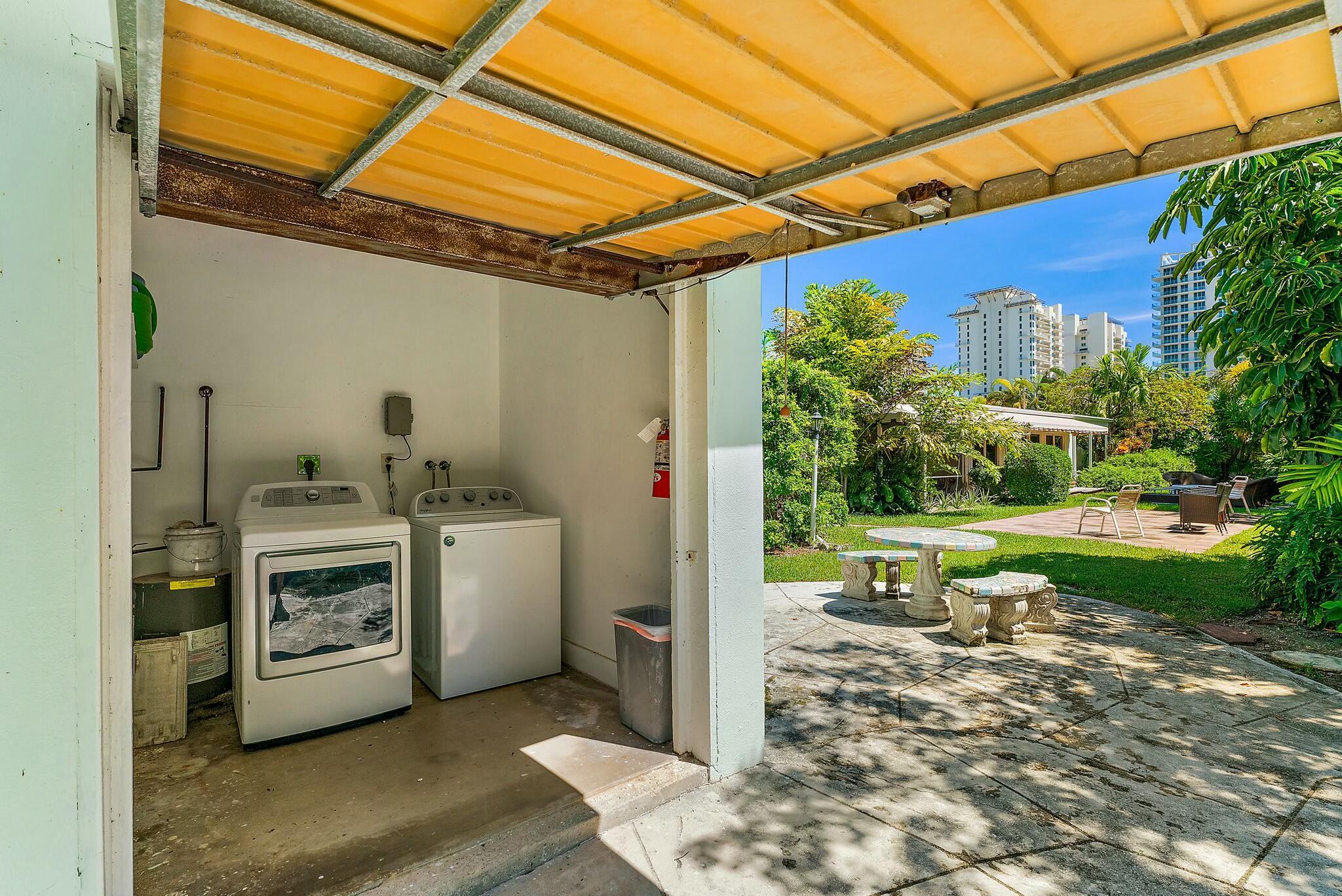 3036 Park Avenue Riviera Beach, FL 33404 - Photo 19 of 22