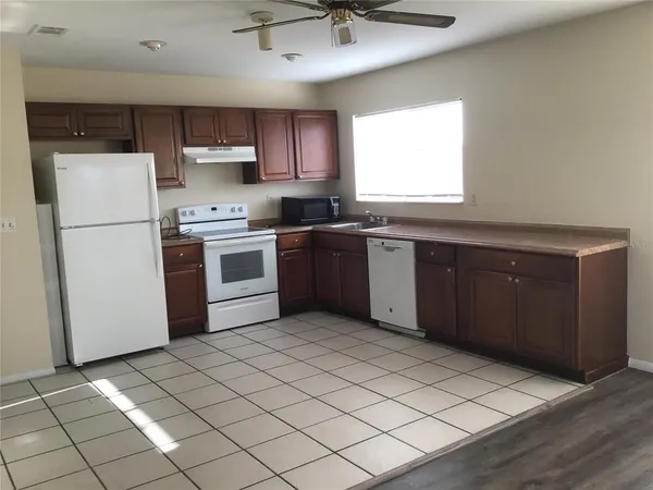 $1,600 | 7104 Gama Court, North Port, FL 34287