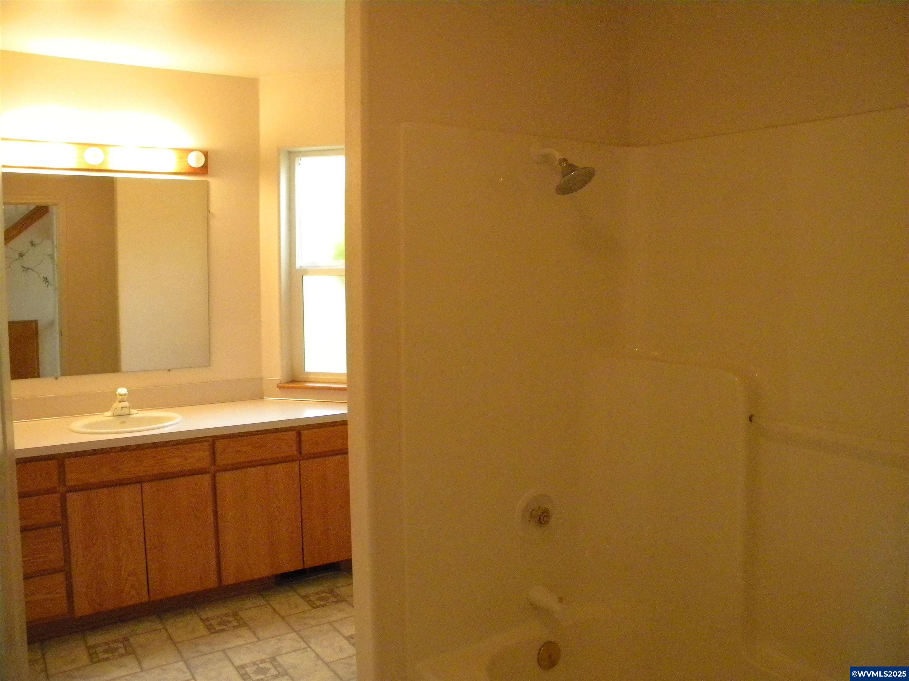 1462 Strawberry Ridge Sweet Home, OR 97386 - Photo 5 of 32 Gallery Image 5
