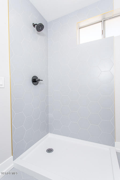 993 Katherine Road Simi Valley, CA 93063 - Photo 24 of 44 a bathroom with a shower
