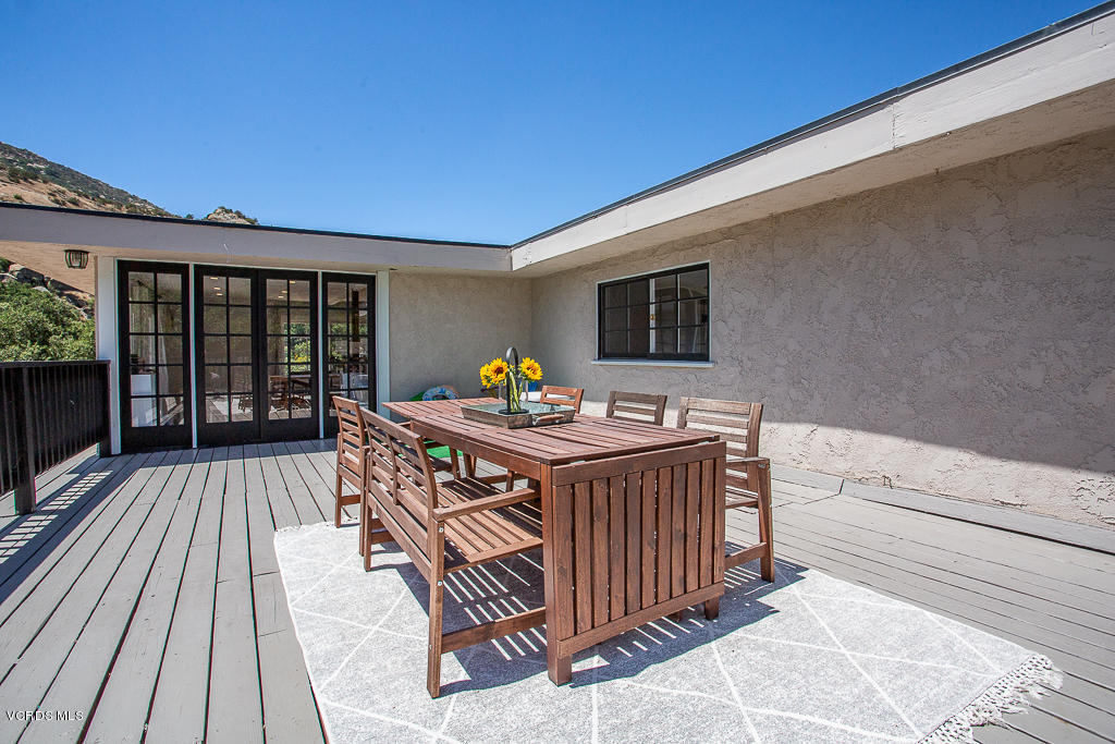 993 Katherine Road Simi Valley, CA 93063 - Photo 33 of 44 a outdoor space with furniture