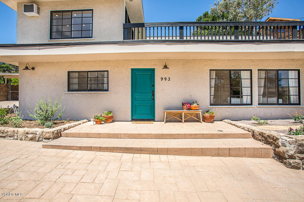 993 Katherine Road Simi Valley, CA 93063 - Photo 5 of 44 a view of a house with a outdoor space