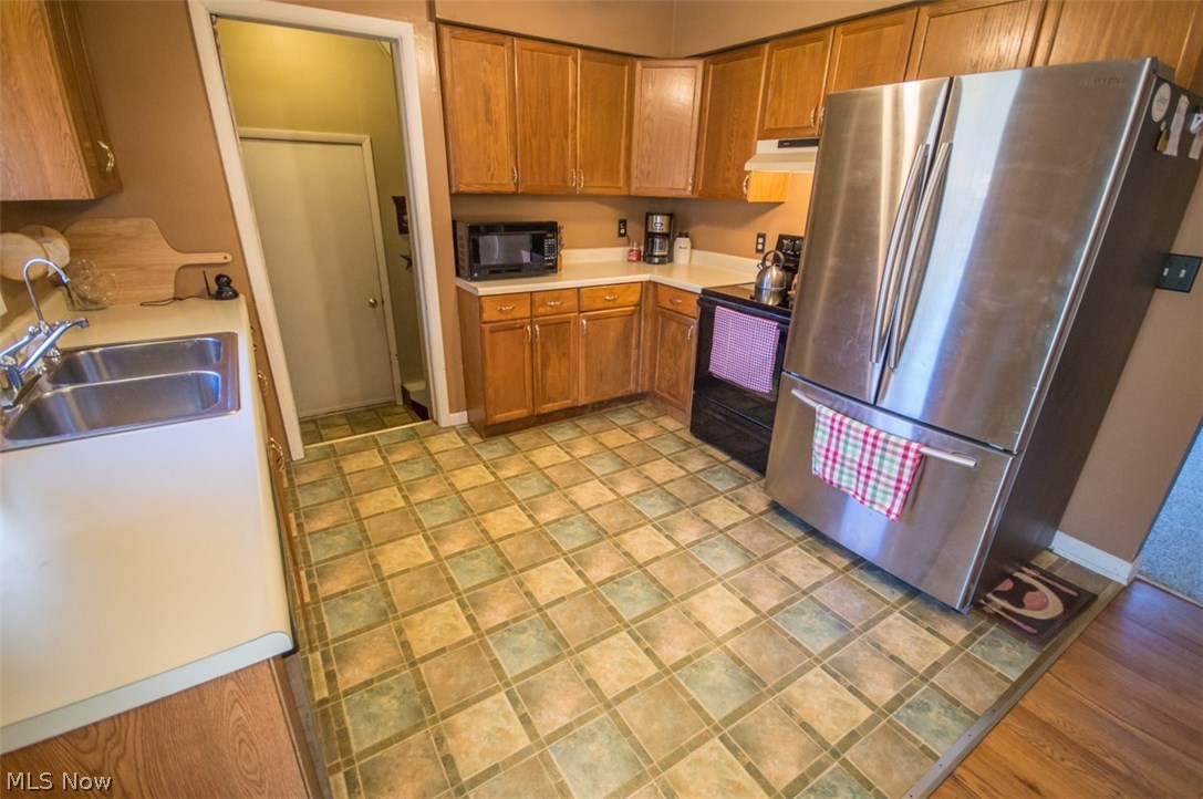 14681 Ensign Road Burton, OH 44021 - Photo 10 of 18 Gallery Image 10