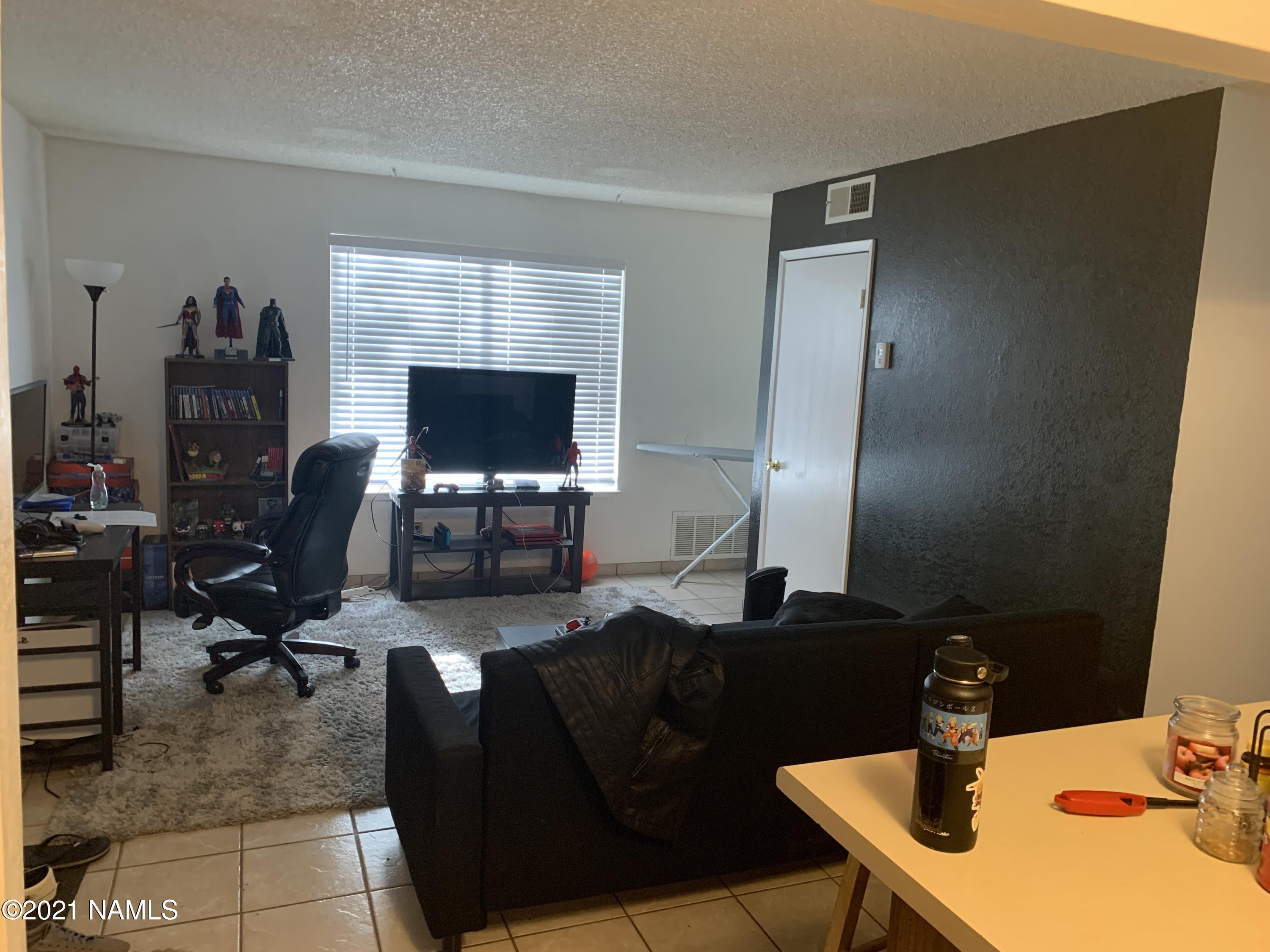 1200 South Riordan Ranch Street, Unit 103 Flagstaff, AZ 86001 - Photo 1 of 5 Living Room