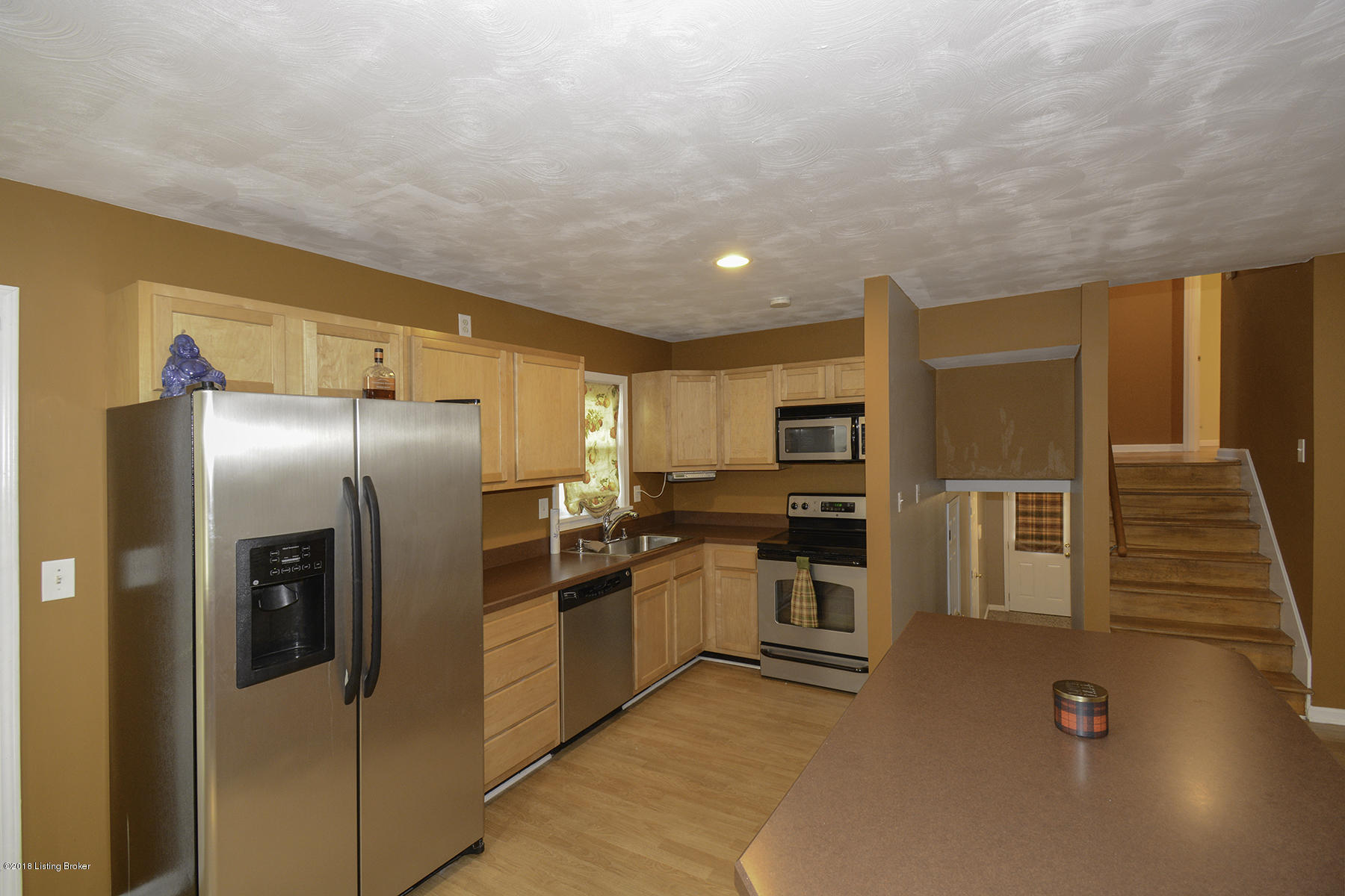 1038 Clayborne Road Louisville, KY 40214 - Photo 9 of 21 09 Kitchen