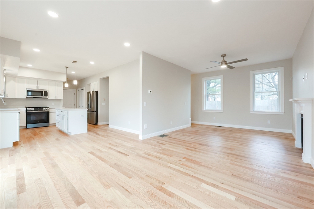 22 Holly Road Walpole, MA 02081 - Photo 5 of 15 Gallery Image 5