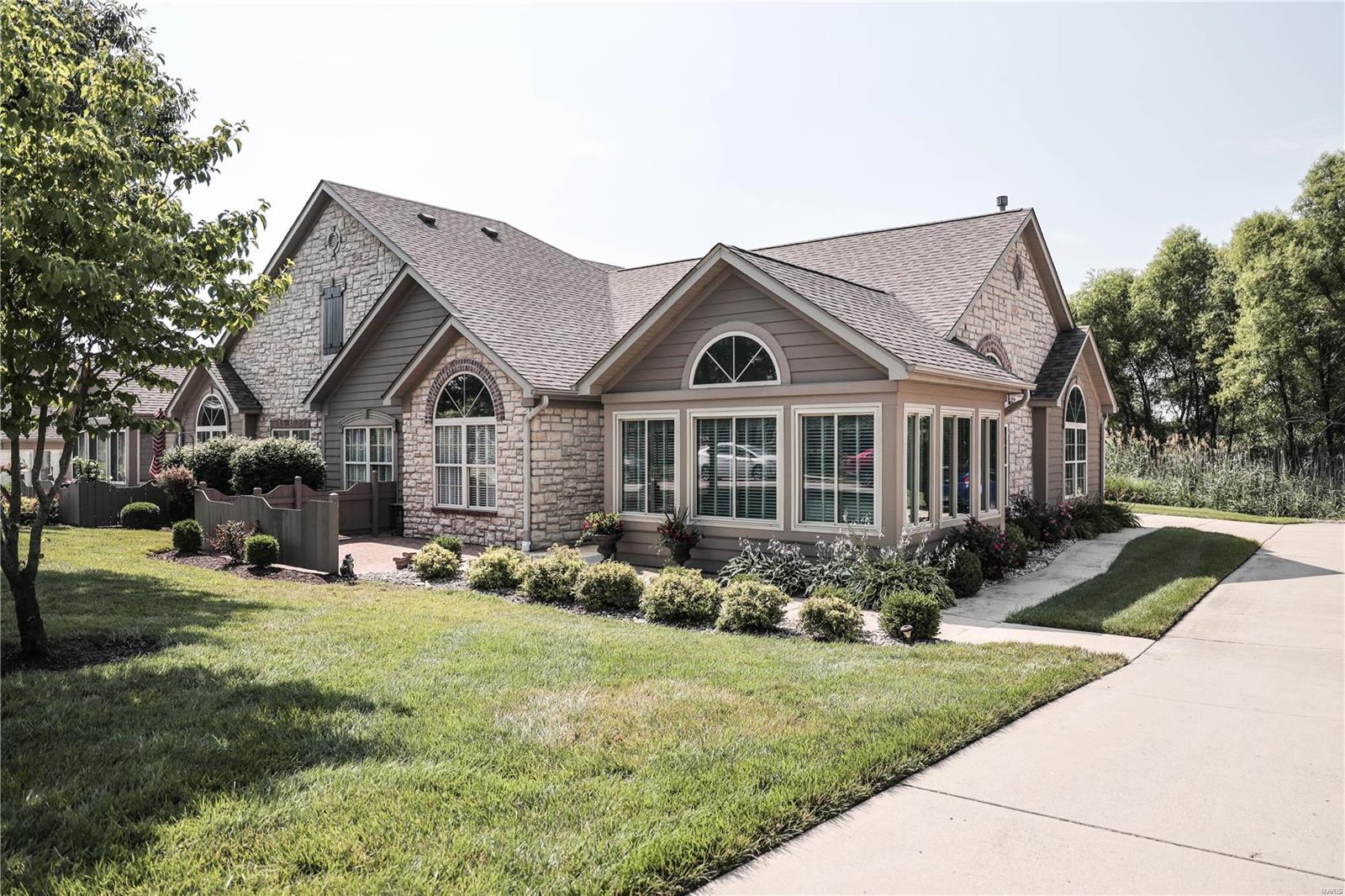 1317 Three Rivers Drive O'Fallon, IL 62269 - Photo 1 of 25 Gallery Image 1