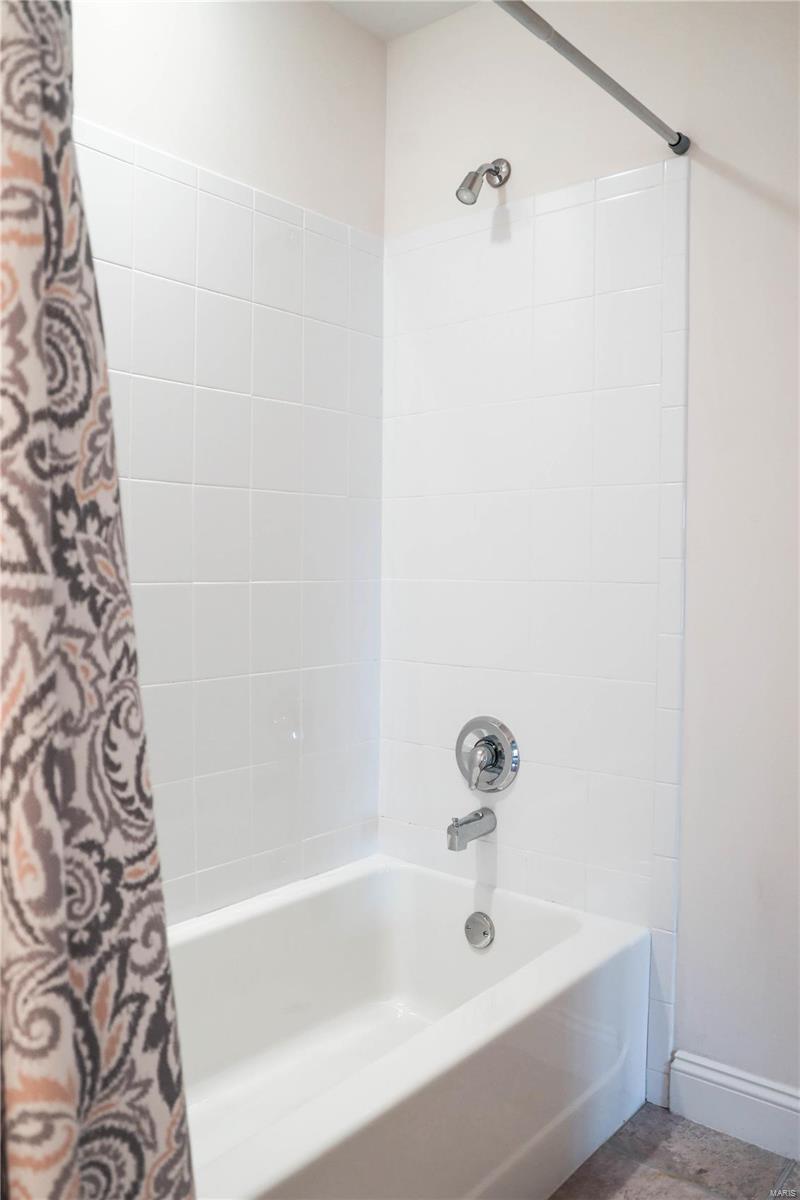 1317 Three Rivers Drive O'Fallon, IL 62269 - Photo 18 of 25 Gallery Image 18