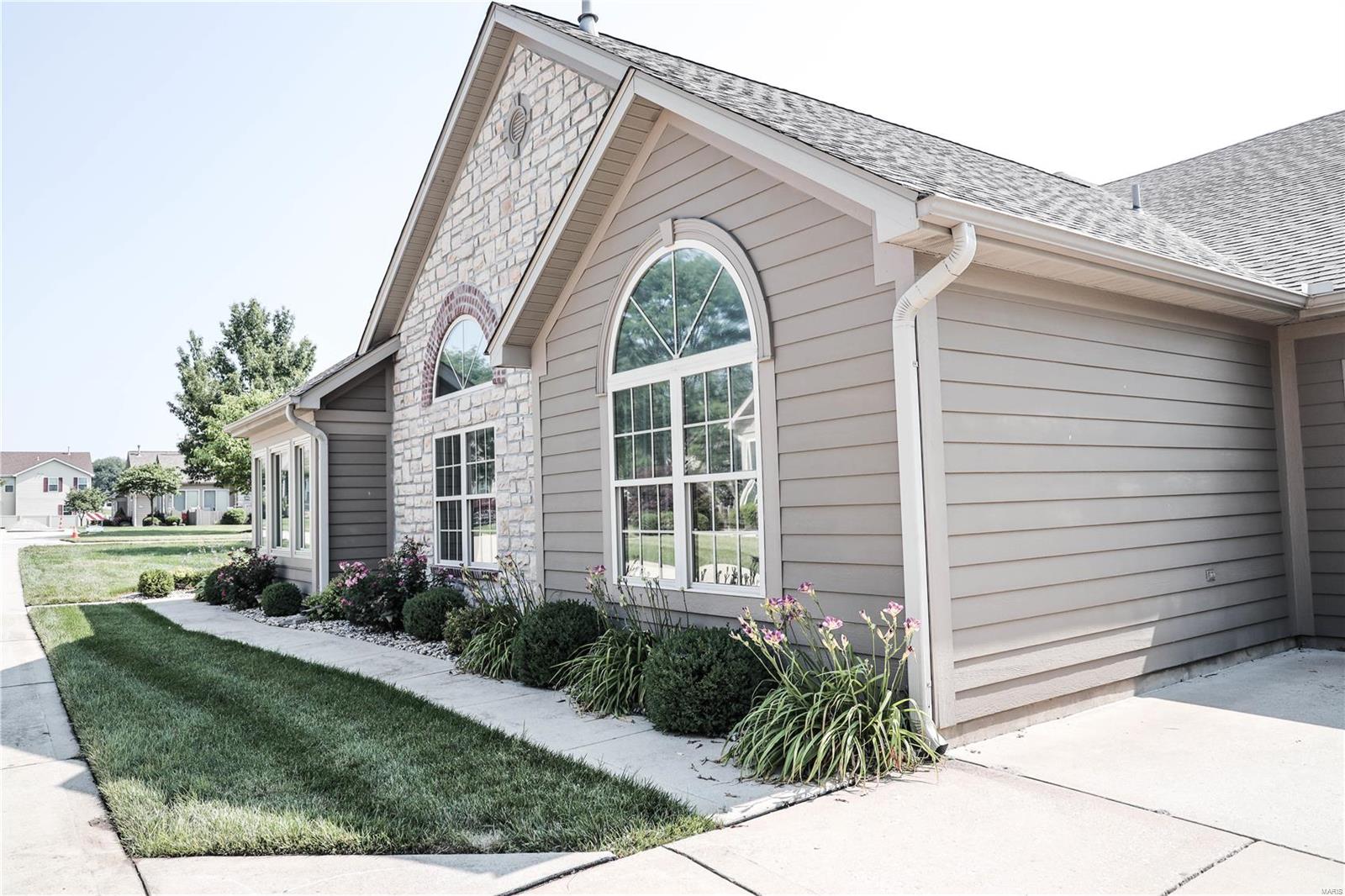 1317 Three Rivers Drive O'Fallon, IL 62269 - Photo 5 of 25 Gallery Image 5