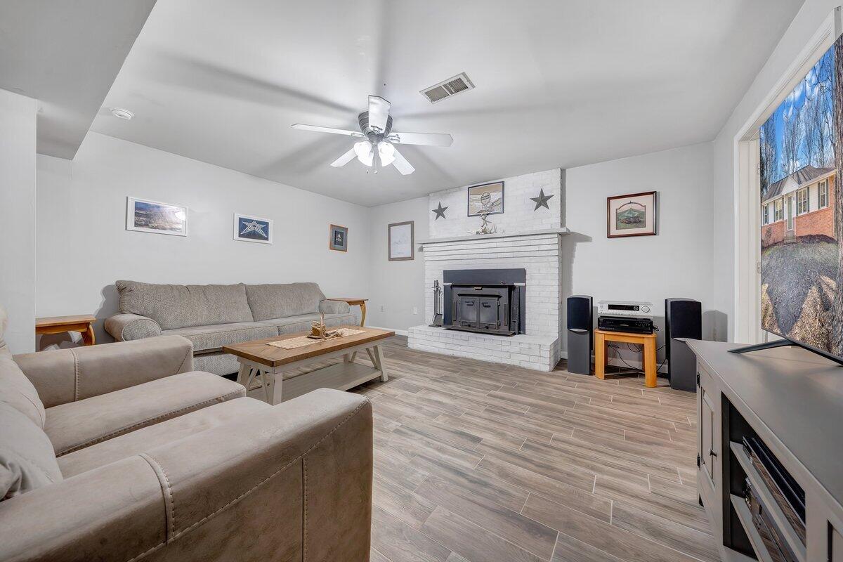 90 Kristen Forest Road Hardy, VA 24101 - Photo 21 of 40 MIB00374