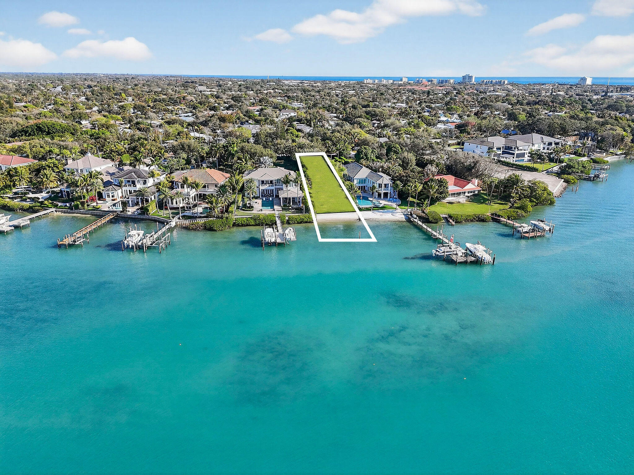 114 West Riverside Drive Jupiter, FL 33469 - Photo 18 of 35 114WRiversideDrAerials(51)EDIT01