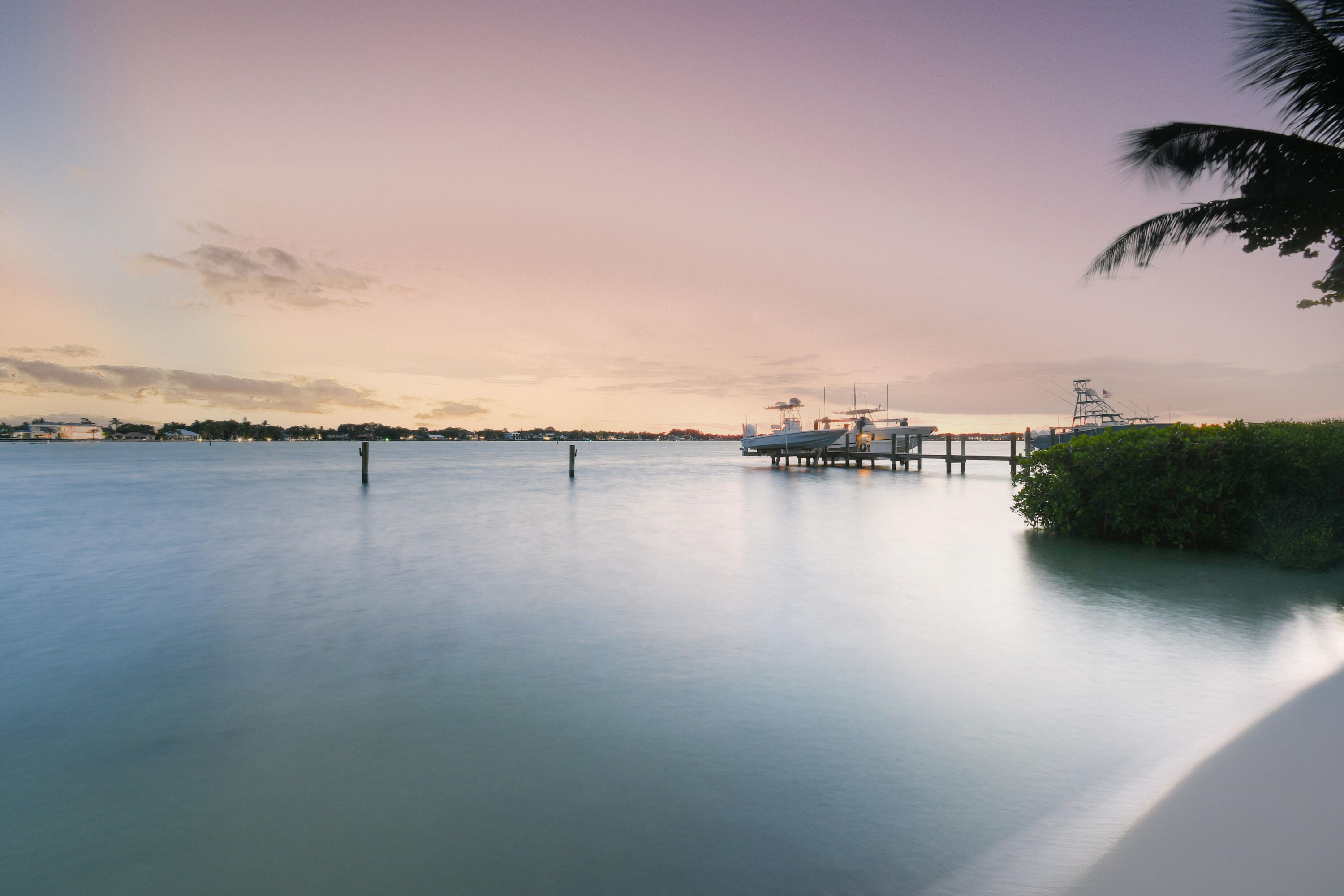 114 West Riverside Drive Jupiter, FL 33469 - Photo 21 of 35 114WRversideDr-Twilights(24)EDIT