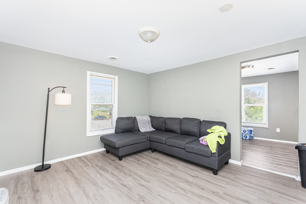 415 Plainfield Road Joliet, IL 60435 - Photo 6 of 14