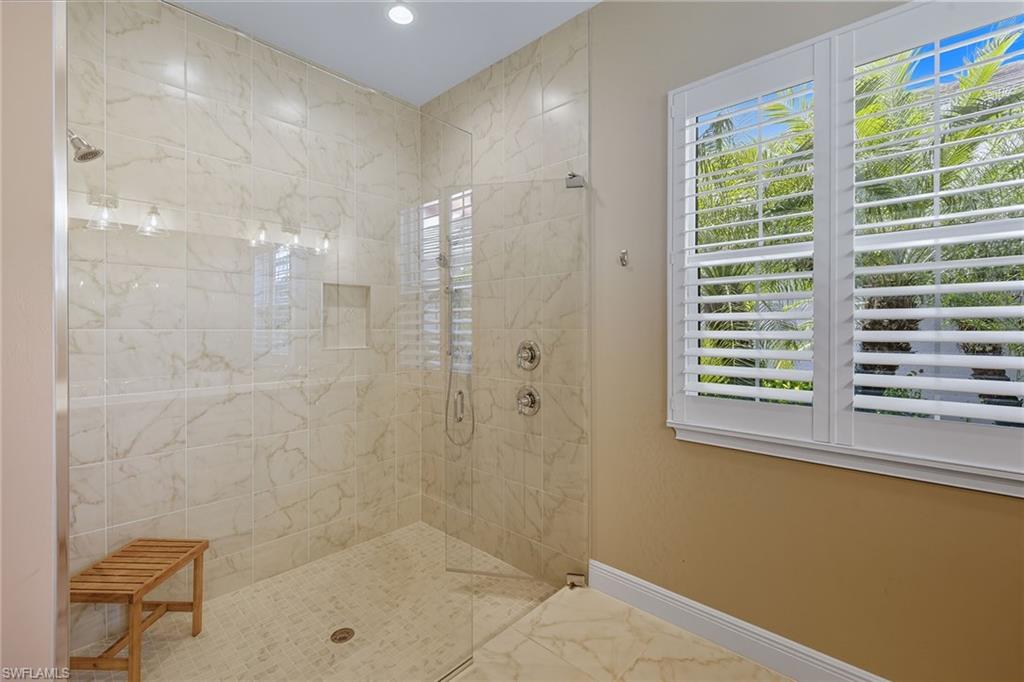 3199 Cotuit Lane Naples, FL 34114 - Photo 15 of 50