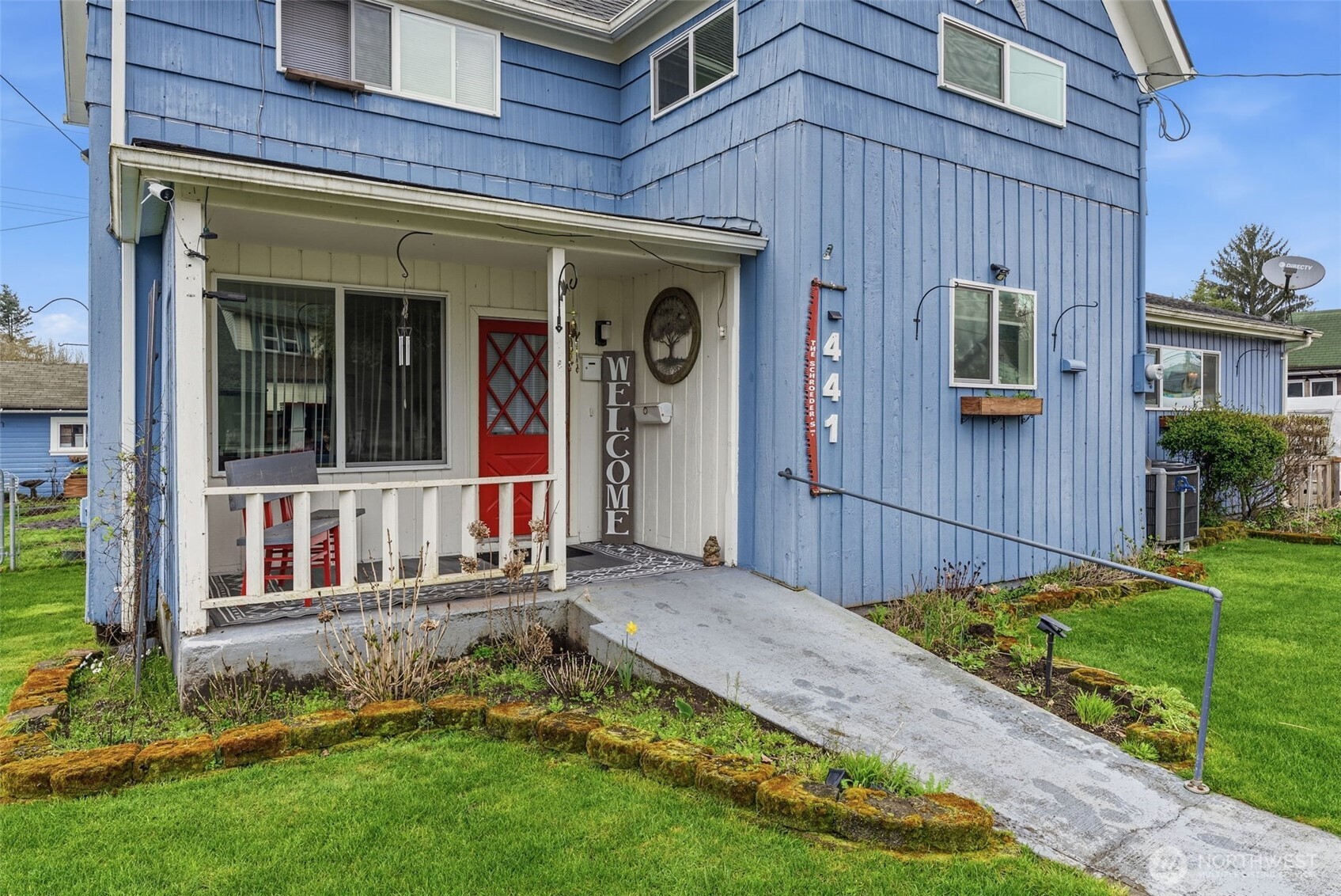 441 4th Avenue Southwest Castle Rock, WA 98611 - Photo 2 of 34