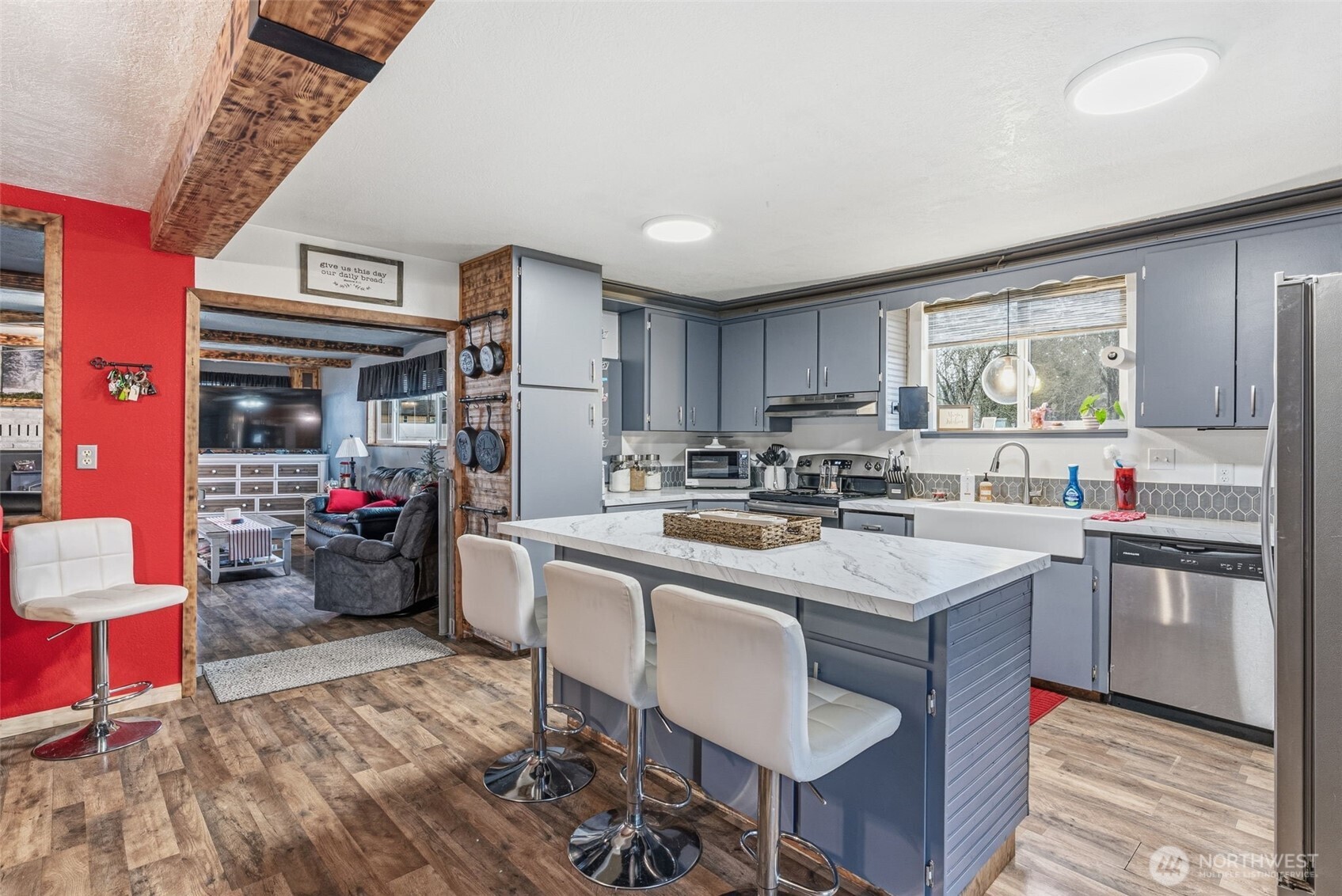 441 4th Avenue Southwest Castle Rock, WA 98611 - Photo 5 of 34