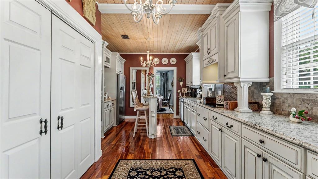 212 Kenwith Road Lakeland, FL 33803 - Photo 10 of 41 Gallery Image 10