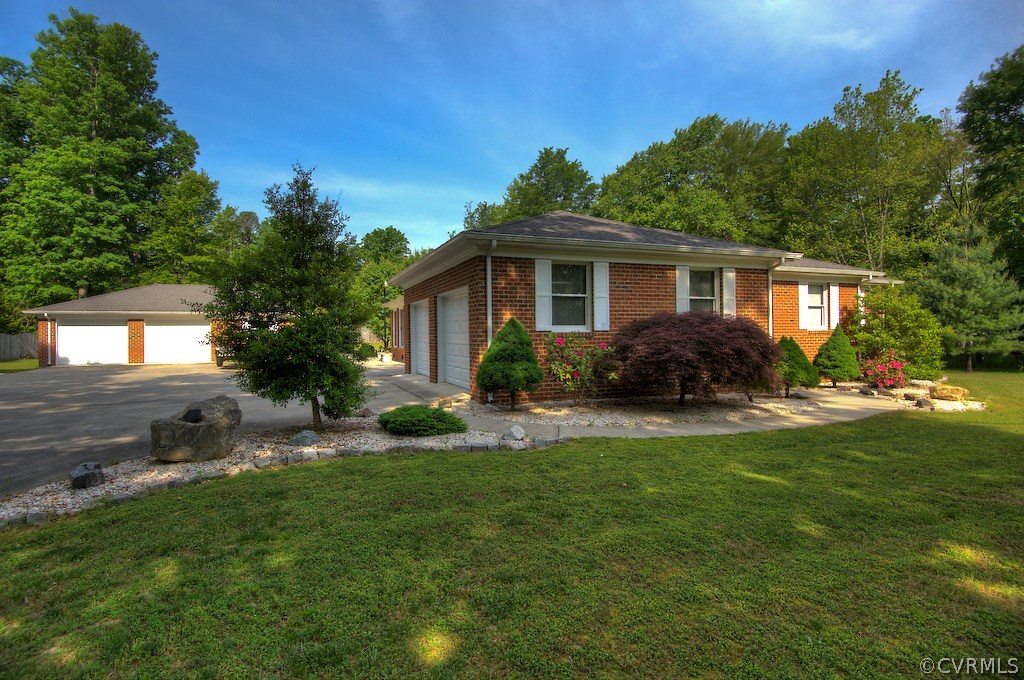 12011 Elmont Road Ashland, VA 23005 - Photo 1 of 24 Gallery Image 1