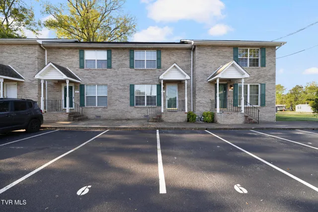 $194,000 | 3115 West Walnut Street, Unit 6, Johnson City, TN 37604