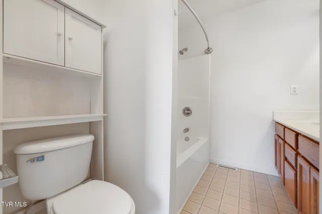 $194,000 | 3115 West Walnut Street, Unit 6, Johnson City, TN 37604