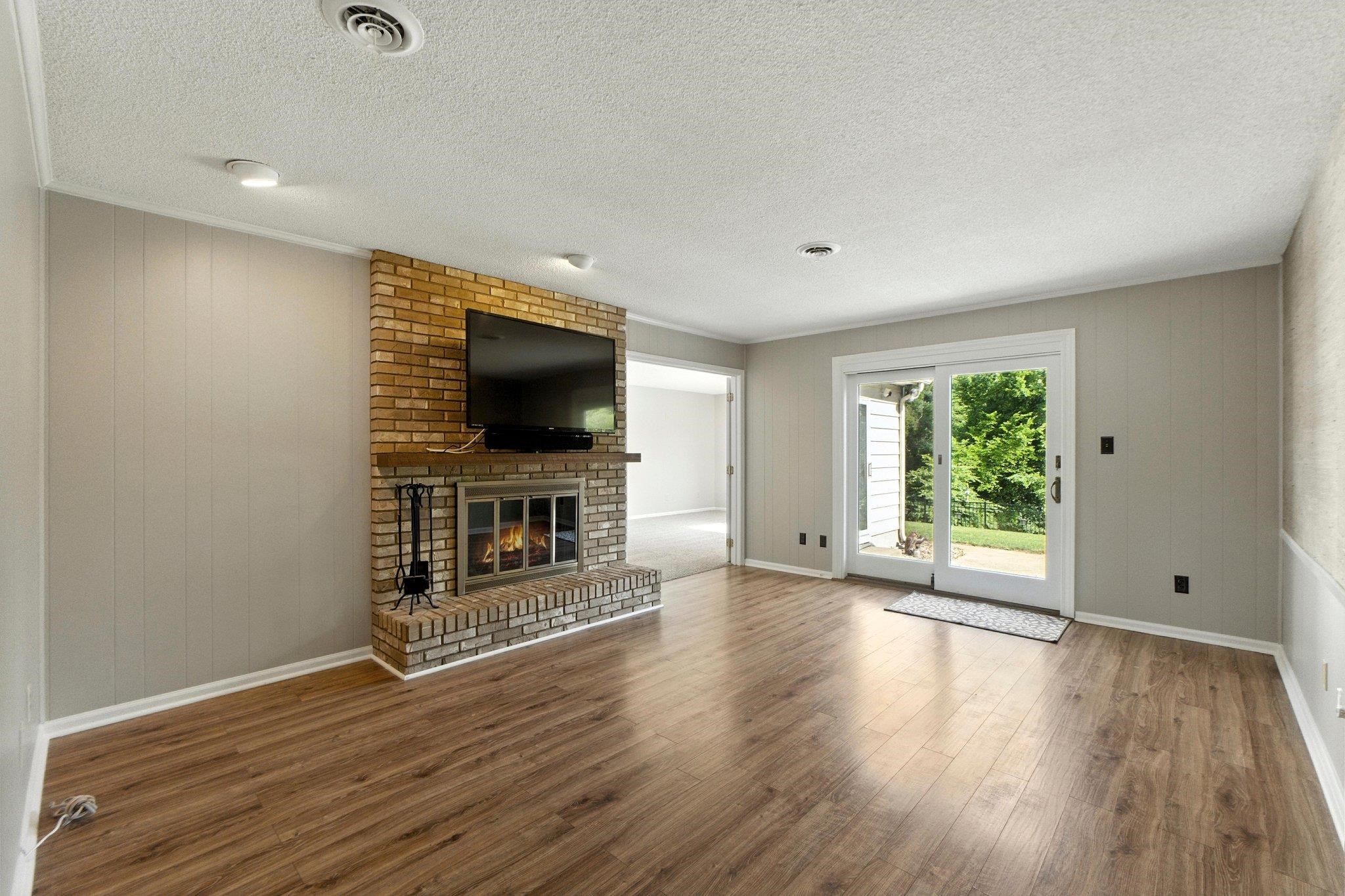 9824 Iron Bridge Road Roanoke, IN 46783 - Photo 14 of 36