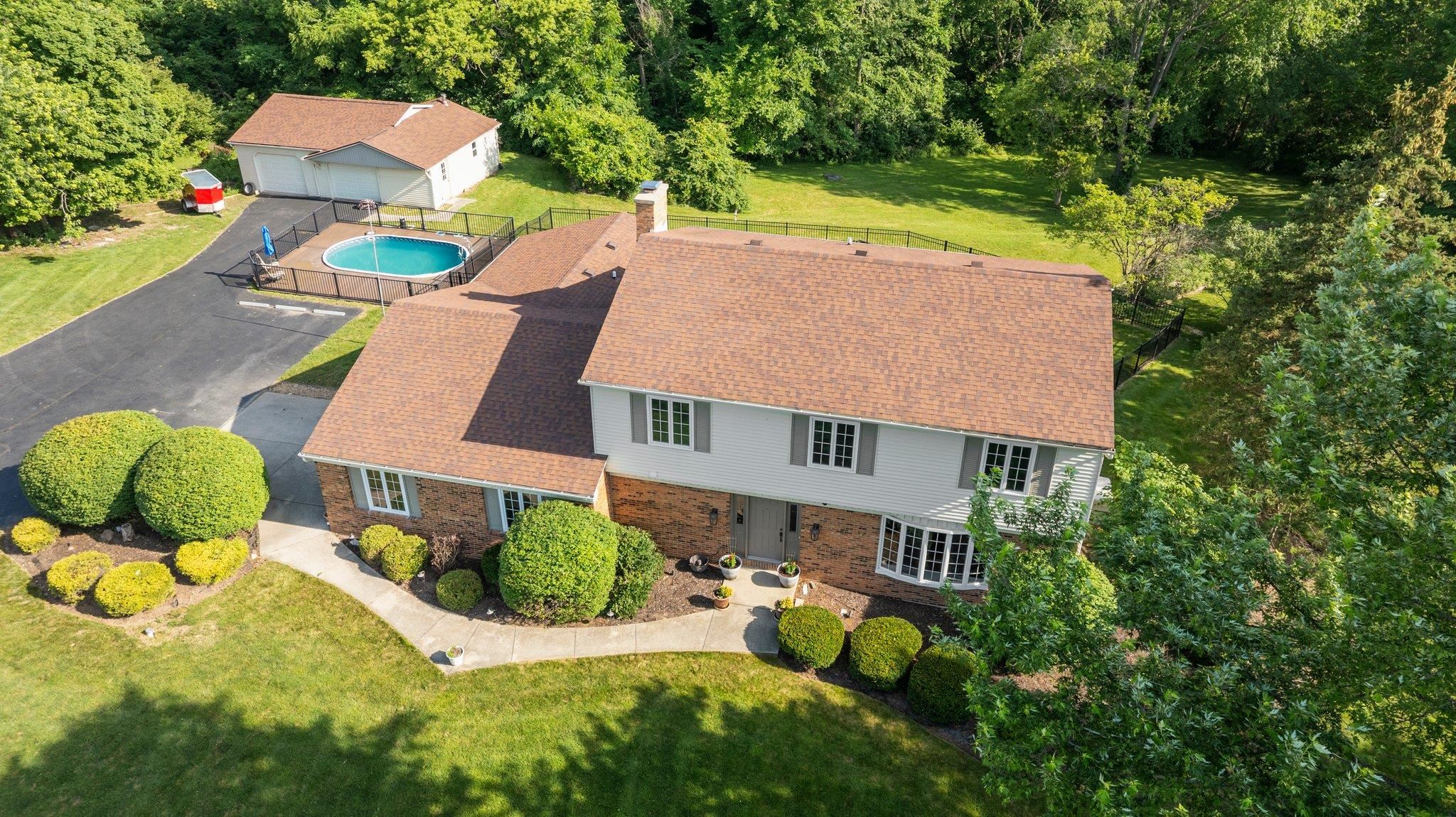 9824 Iron Bridge Road Roanoke, IN 46783 - Photo 3 of 36